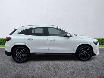 MERCEDES-BENZ GLA Gla 200 Amg Line Executive 5Dr Auto
