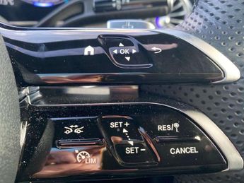 MERCEDES-BENZ EQE Eqe 500 4Matic 300Kw Amg Line Prem+ 91Kwh 5Dr Auto