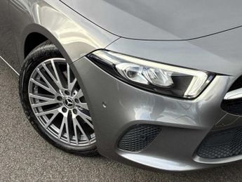 MERCEDES-BENZ A CLASS A180D [2.0] Sport Executive 5Dr Auto