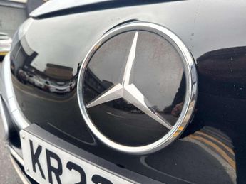 MERCEDES-BENZ EQE Eqe 300 180Kw Amg Line 89Kwh 4Dr Auto