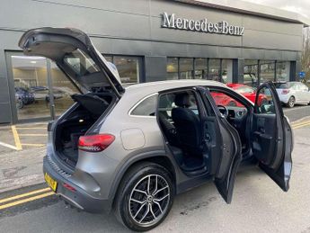 Mercedes-Benz EQA Eqa 300 4M 168Kw Amg Line Premium 66.5Kwh 5Dr Auto