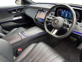 MERCEDES-BENZ E CLASS E300E Amg Line Advanced 5Dr 9G-Tronic