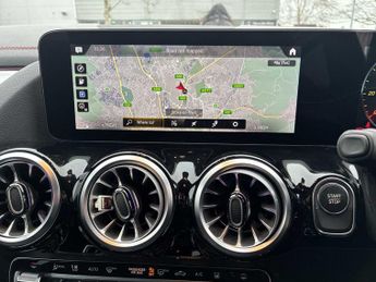 Mercedes-Benz EQA Eqa 300 4M 168Kw Amg Line Premium 66.5Kwh 5Dr Auto