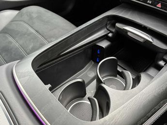 MERCEDES-BENZ E CLASS E300E Urban Edition 4Dr 9G-Tronic