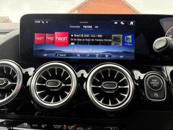 Mercedes-Benz GLA Gla 200 Amg Line Executive 5Dr Auto