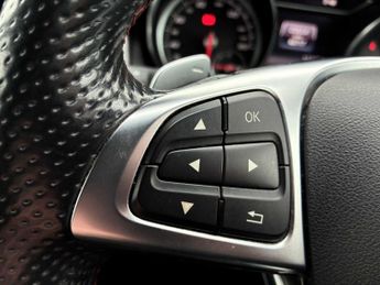 MERCEDES-BENZ GLA Gla 220D 4Matic Amg Line 5Dr Auto