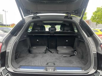 MERCEDES-BENZ EQE Eqe 500 4Matic 300Kw Business Class 91Kwh 5Dr Auto
