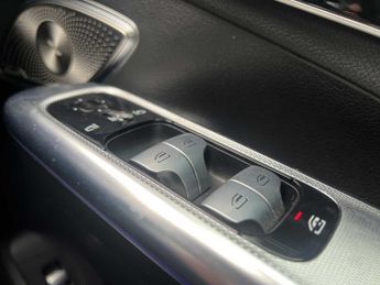 MERCEDES-BENZ EQE Eqe 500 4Matic 300Kw Business Class 91Kwh 5Dr Auto