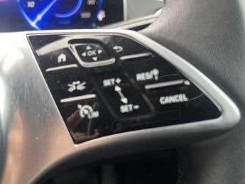 MERCEDES-BENZ EQE Eqe 500 4Matic 300Kw Business Class 91Kwh 5Dr Auto
