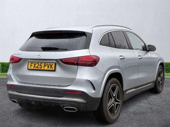 MERCEDES-BENZ GLA Gla 200 Amg Line Executive 5Dr Auto