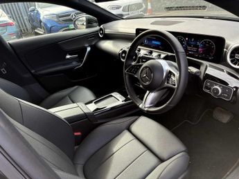 MERCEDES-BENZ CLA Cla 200 Sport Executive 4Dr Tip Auto