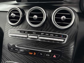 MERCEDES-BENZ GLC Glc 250D 4Matic Amg Line 5Dr 9G-Tronic