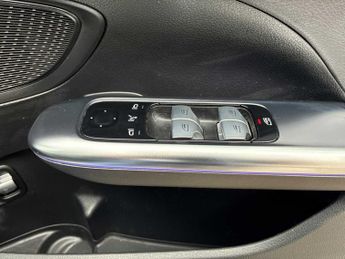 MERCEDES-BENZ C CLASS C300E Amg Line Premium Plus 5Dr 9G-Tronic