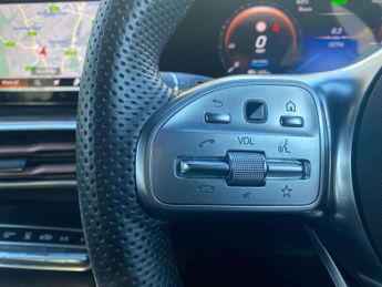 MERCEDES-BENZ EQC Eqc 400 300Kw Amg Line Edition 80Kwh 5Dr Auto