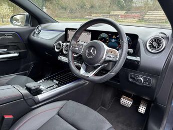 MERCEDES-BENZ GLA Gla 220D 4Matic Amg Line Executive 5Dr Auto