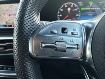 MERCEDES-BENZ EQC Eqc 400 300Kw Amg Line Edition 80Kwh 5Dr Auto