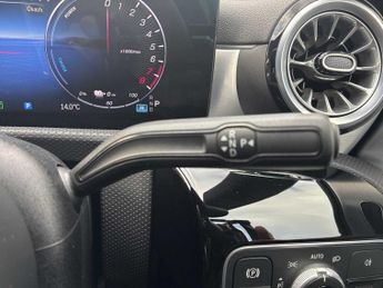 MERCEDES-BENZ CLA Cla 250E Amg Line Premium 5Dr Tip Auto