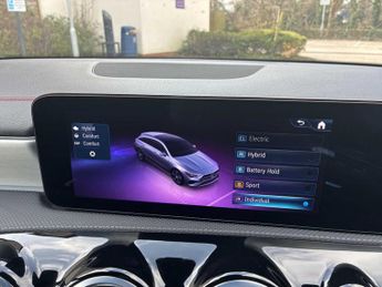 MERCEDES-BENZ CLA Cla 250E Amg Line Premium 5Dr Tip Auto