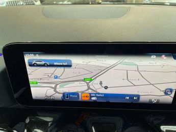 MERCEDES-BENZ GLA Gla 200 Amg Line Executive 5Dr Auto