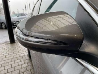 MERCEDES-BENZ GLA Gla 200 Amg Line Executive 5Dr Auto