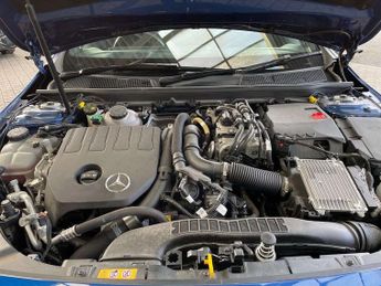 MERCEDES-BENZ CLA Cla 250E Amg Line Premium Plus 5Dr Tip Auto