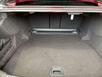 MERCEDES-BENZ E CLASS E220D Amg Line Premium 4Dr 9G-Tronic