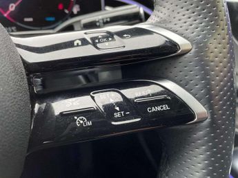 MERCEDES-BENZ E CLASS E220D Amg Line Premium 4Dr 9G-Tronic