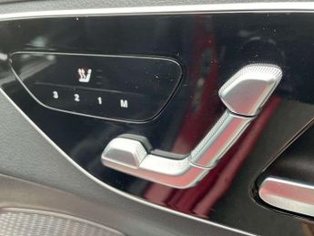 MERCEDES-BENZ C CLASS C200 Amg Line 5Dr 9G-Tronic