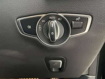 Mercedes-Benz EQC Eqc 400 300Kw Amg Line Edition 80Kwh 5Dr Auto