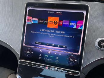 MERCEDES-BENZ EQE Eqe 300 180Kw Amg Line Premium 89Kwh 4Dr Auto