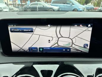 MERCEDES-BENZ CLA Cla 220D Amg Line Premium Plus 5Dr Tip Auto