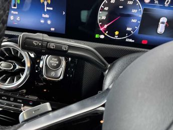 MERCEDES-BENZ CLA Cla 220D Amg Line Premium Plus 5Dr Tip Auto