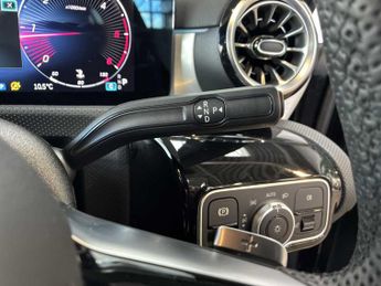 MERCEDES-BENZ CLA Cla 220D Amg Line Premium Plus 5Dr Tip Auto