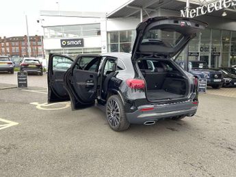 MERCEDES-BENZ GLA Gla 220D 4Matic Amg Line Premium Plus 5Dr Auto