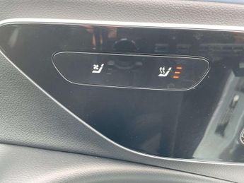 Mercedes-Benz E CLASS E200 Amg Line 4Dr 9G-Tronic