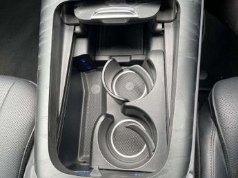 MERCEDES-BENZ E CLASS E200 Amg Line 4Dr 9G-Tronic