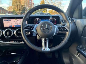 MERCEDES-BENZ GLA Gla 200D Sport Executive 5Dr Auto