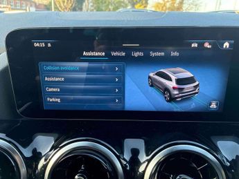 MERCEDES-BENZ GLA Gla 200D Sport Executive 5Dr Auto