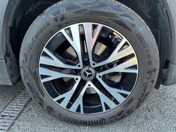 MERCEDES-BENZ GLA Gla 200D Sport Executive 5Dr Auto