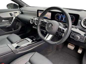 MERCEDES-BENZ CLA Cla 220D Amg Line Premium Plus 5Dr Tip Auto