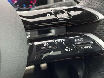 MERCEDES-BENZ CLA Cla 220D Amg Line Premium Plus 5Dr Tip Auto