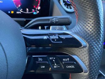 MERCEDES-BENZ GLA Gla 220D 4Matic Amg Line Executive 5Dr Auto