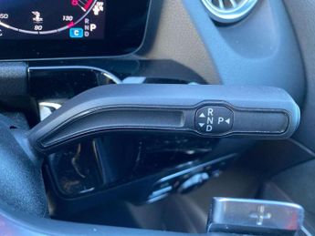 MERCEDES-BENZ GLA Gla 220D 4Matic Amg Line Executive 5Dr Auto