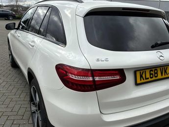 Mercedes-Benz GLC Glc 220D 4Matic Urban Edition 5Dr 9G-Tronic