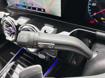 Mercedes-Benz EQA Eqa 250 140Kw Amg Line 66.5Kwh 5Dr Auto