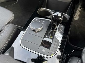 BMW 1 SERIES 118I [136] Sport 5Dr Step Auto [Live Cockpit Pro]