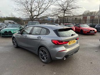 BMW 1 SERIES 118I [136] Sport 5Dr Step Auto [Live Cockpit Pro]