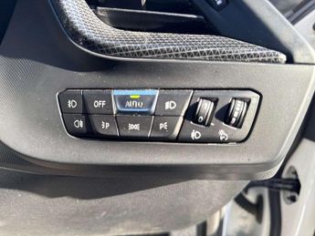 BMW 1 SERIES 118I [136] Sport 5Dr Step Auto [Live Cockpit Pro]