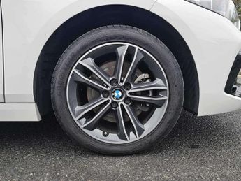 BMW 1 SERIES 118I [136] Sport 5Dr Step Auto [Live Cockpit Pro]