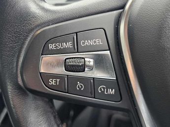 BMW 1 SERIES 118I [136] Sport 5Dr Step Auto [Live Cockpit Pro]